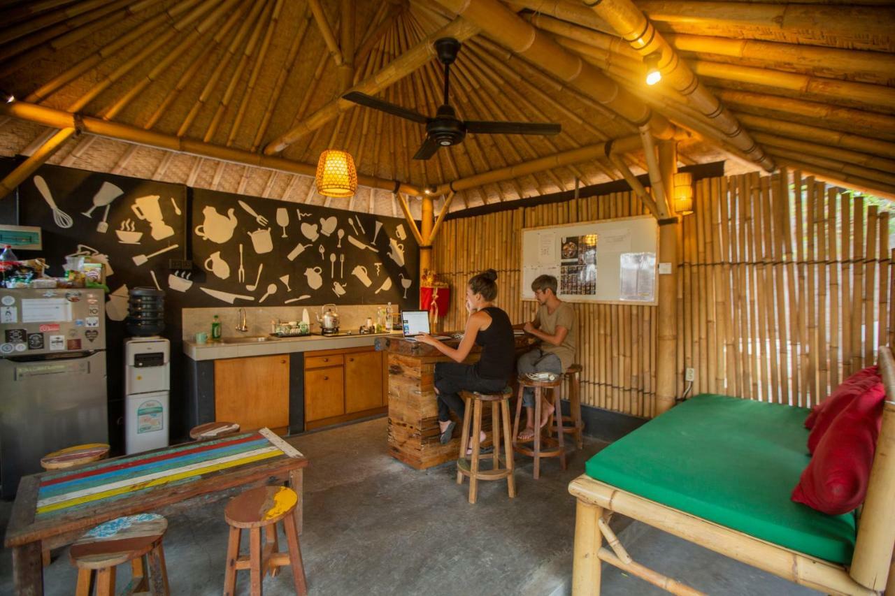 Salty Shakas Bamboo Stay Canggu Dış mekan fotoğraf